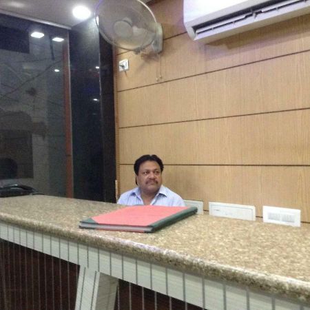 Adb Rooms Hotel De Pal Varanasi Dış mekan fotoğraf